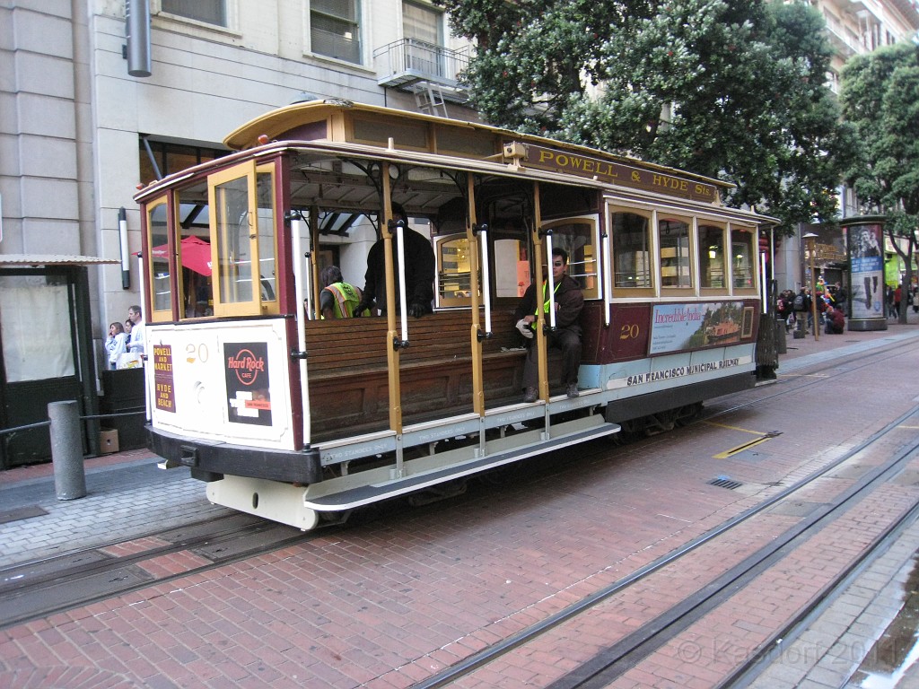 2011 Bay 2 Breakers Saturday 1010.JPG - I was able to participate in the 2011, 100th anniversary of the San Francisco Bay to Breakers 12K race. A great weekend for sight seeing and racing.